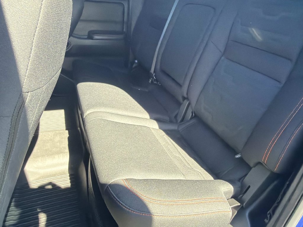 Used 2025 Nissan Frontier PRO-4X w/ Pro Convenience Package AWD/4WD image 22