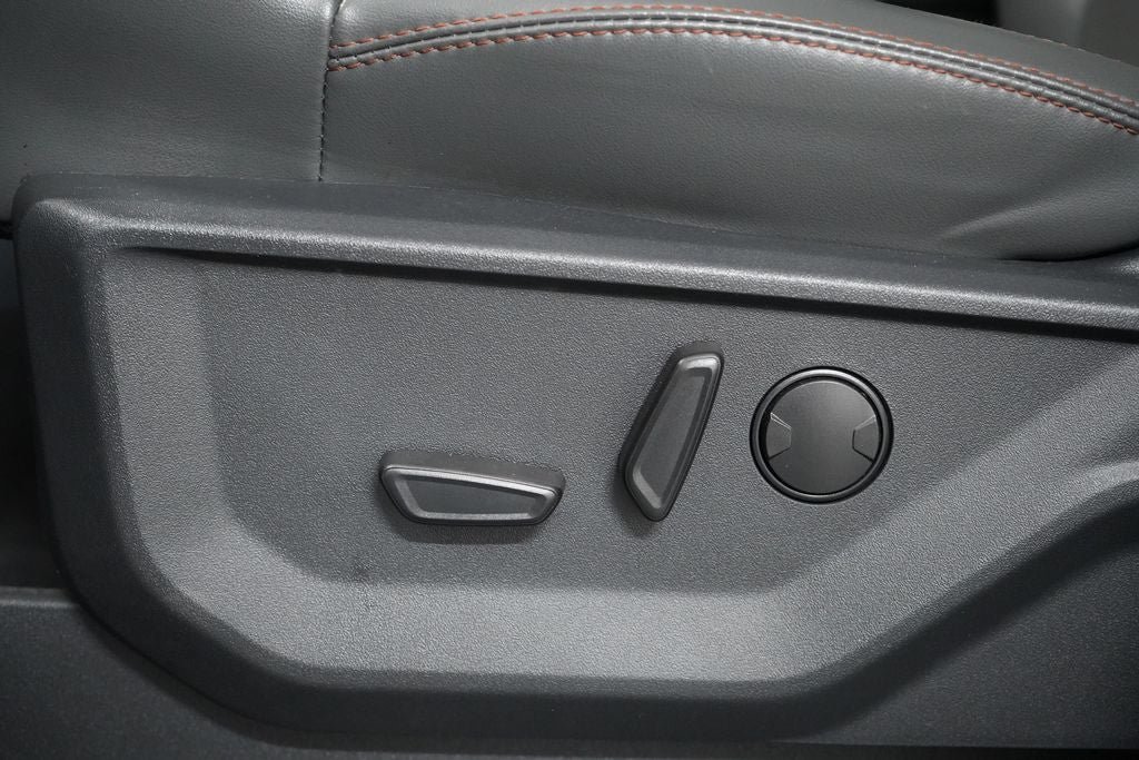 Certified 2025 Ford Expedition Active AWD/4WD image 18