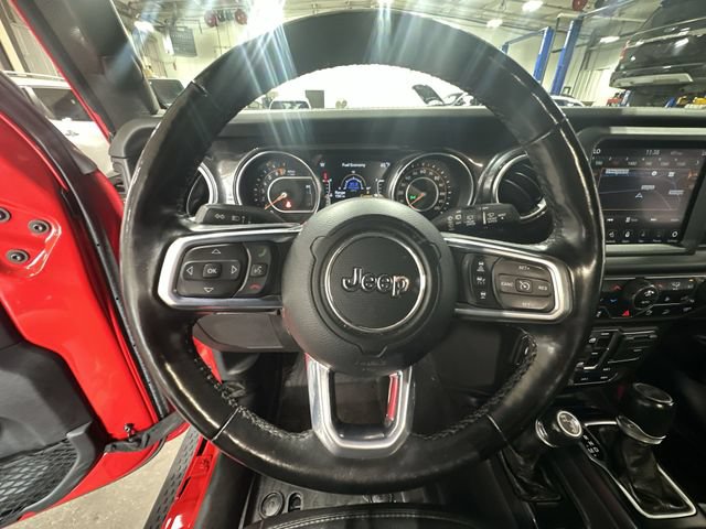 Used 2021 Jeep Wrangler Unlimited Sahara AWD/4WD image 15