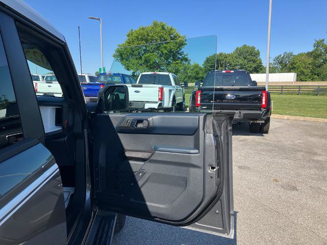 Certified 2025 Ford Bronco Heritage Edition AWD/4WD image 19