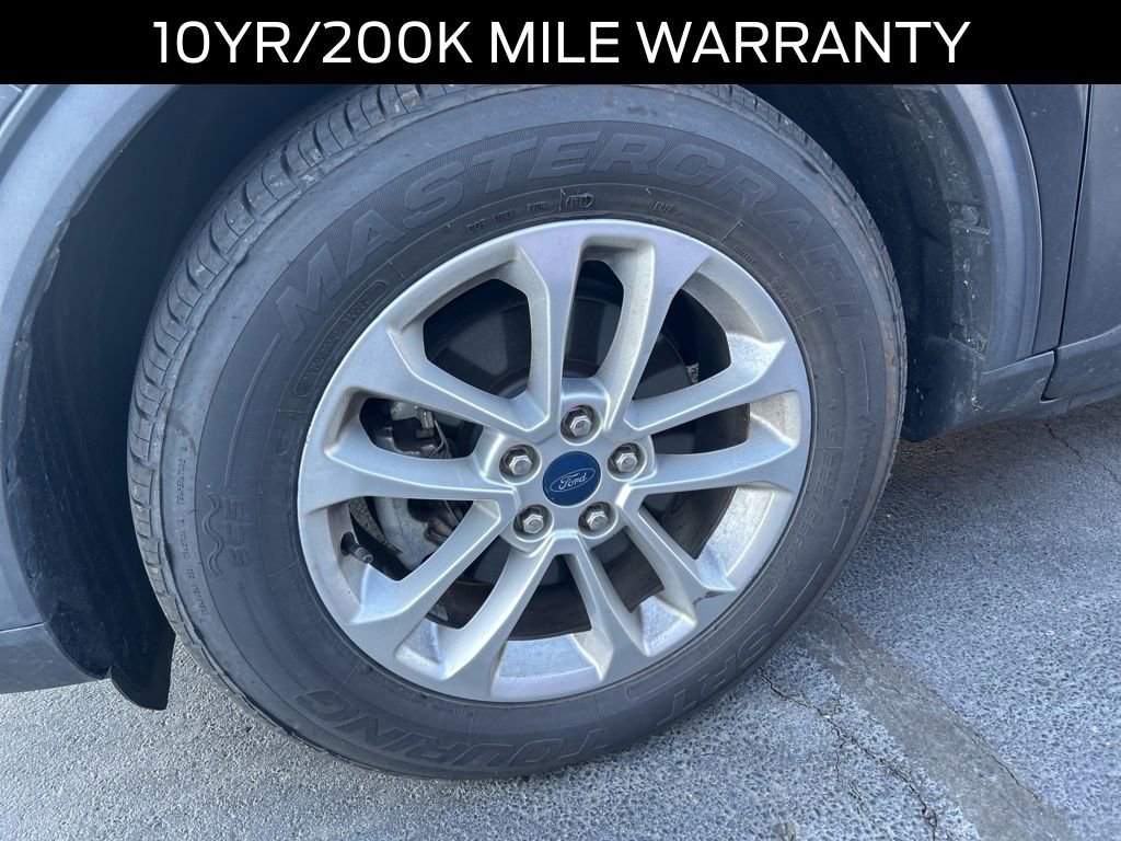 Certified 2020 Ford Escape SE image 4