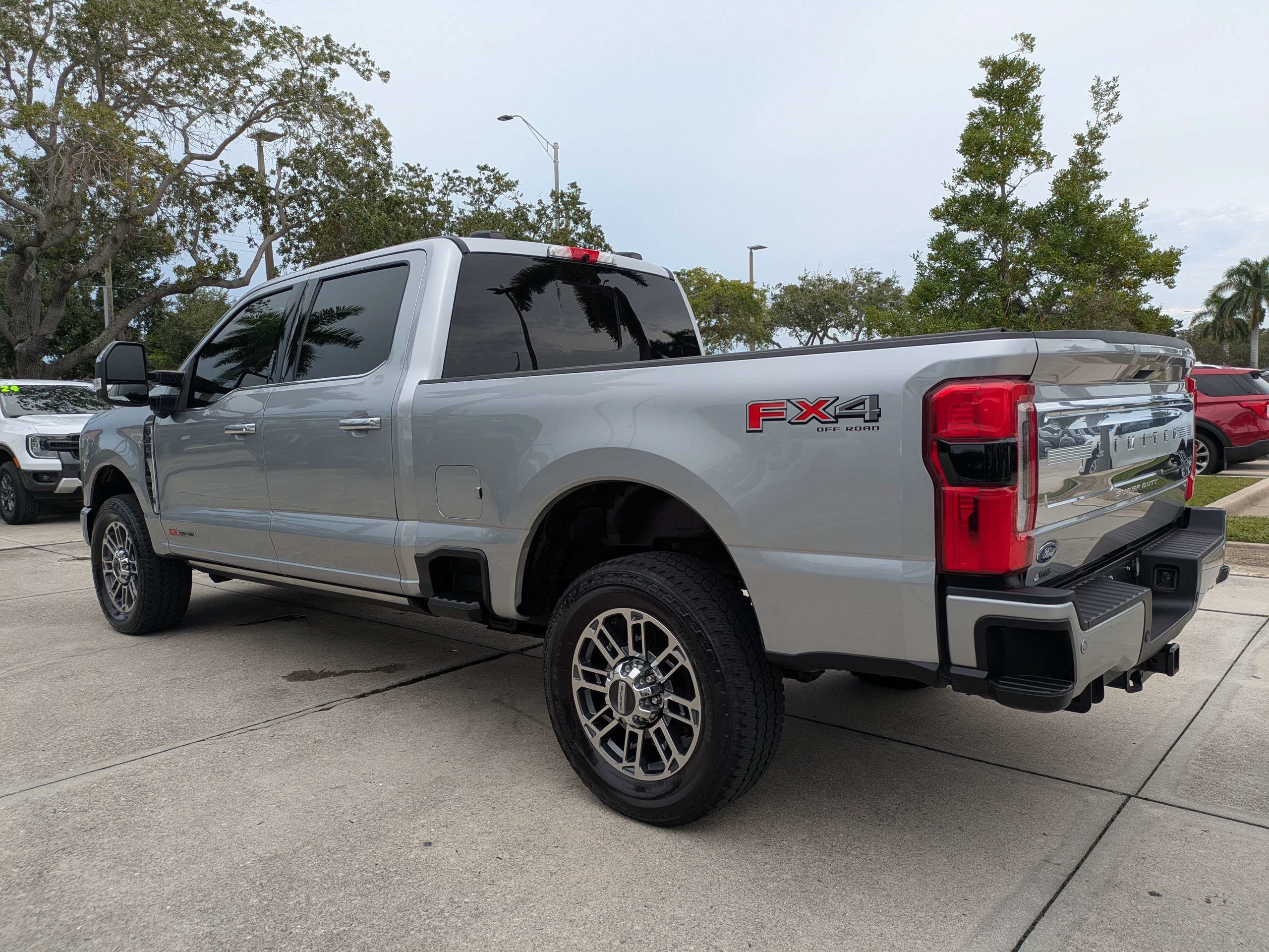 Certified 2024 Ford F250 Limited w/ FX4 Off-Road Package AWD/4WD image 6