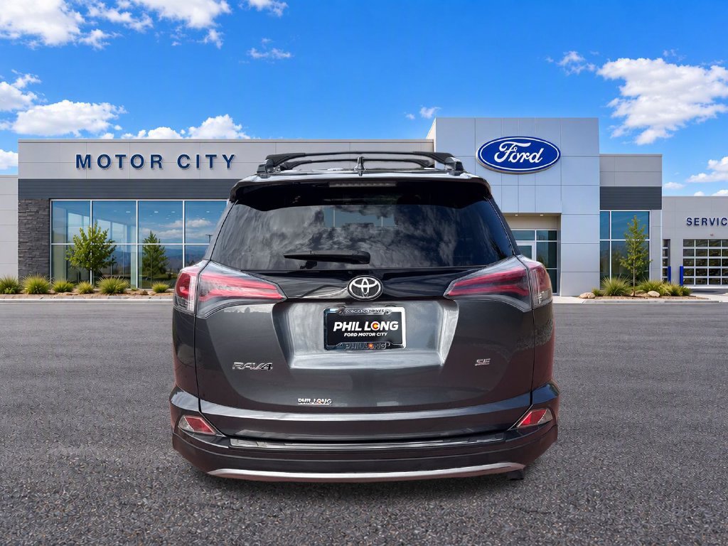 Used 2017 Toyota RAV4 SE FWD image 7