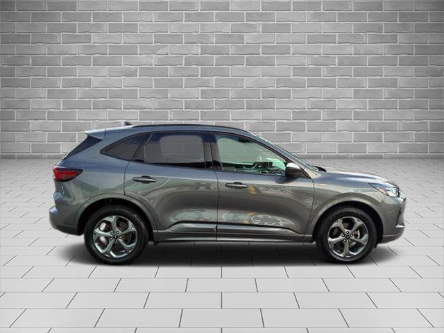 Certified 2023 Ford Escape ST-Line w/ Tech Pack #1 AWD/4WD image 2