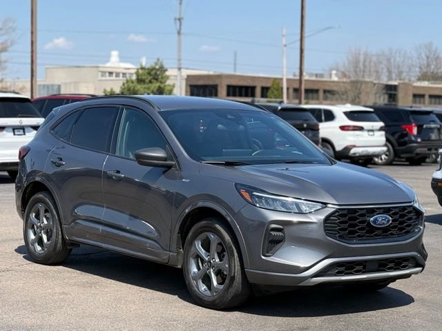 Certified 2023 Ford Escape ST-Line w/ Tech Pack #1 AWD/4WD image 38