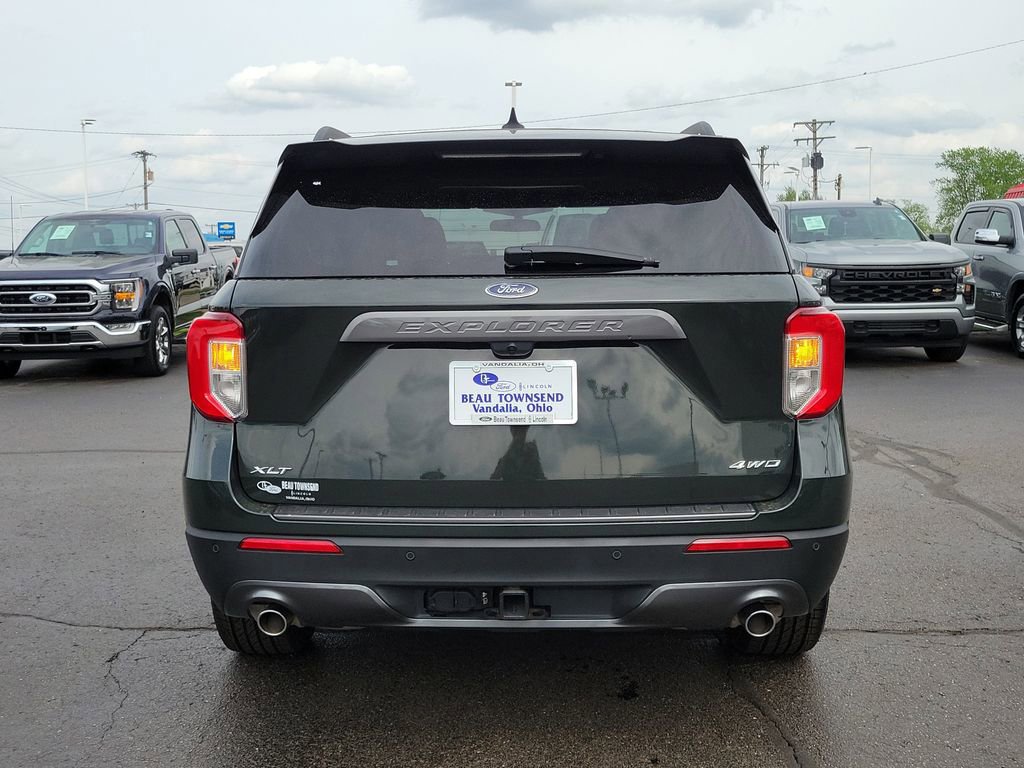 Certified 2023 Ford Explorer XLT w/ Equipment Group 202A AWD/4WD image 4