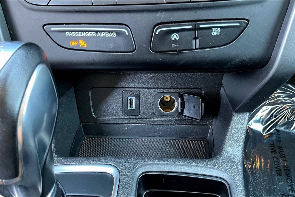 Certified 2019 Ford Escape SEL FWD image 18