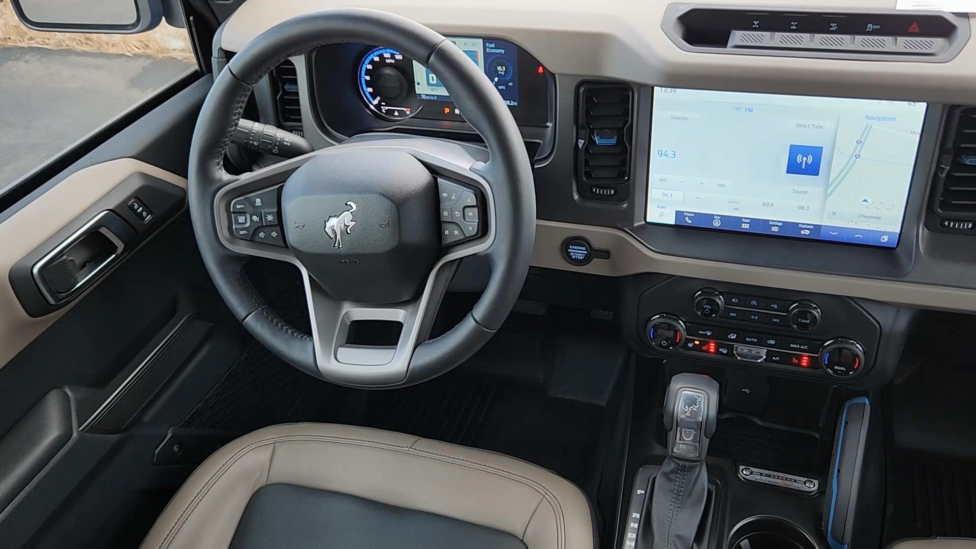 Certified 2024 Ford Bronco Wildtrak image 6