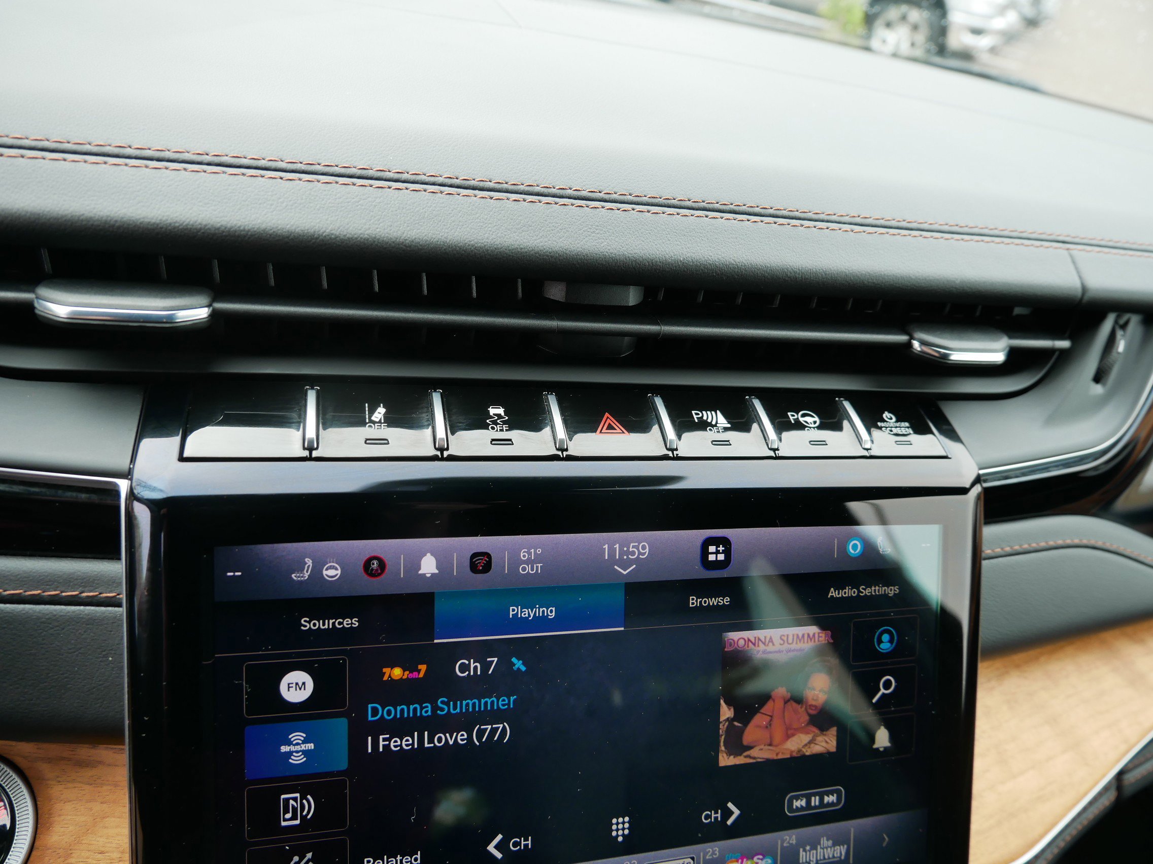 Used 2023 Jeep Grand Cherokee L Summit image 27