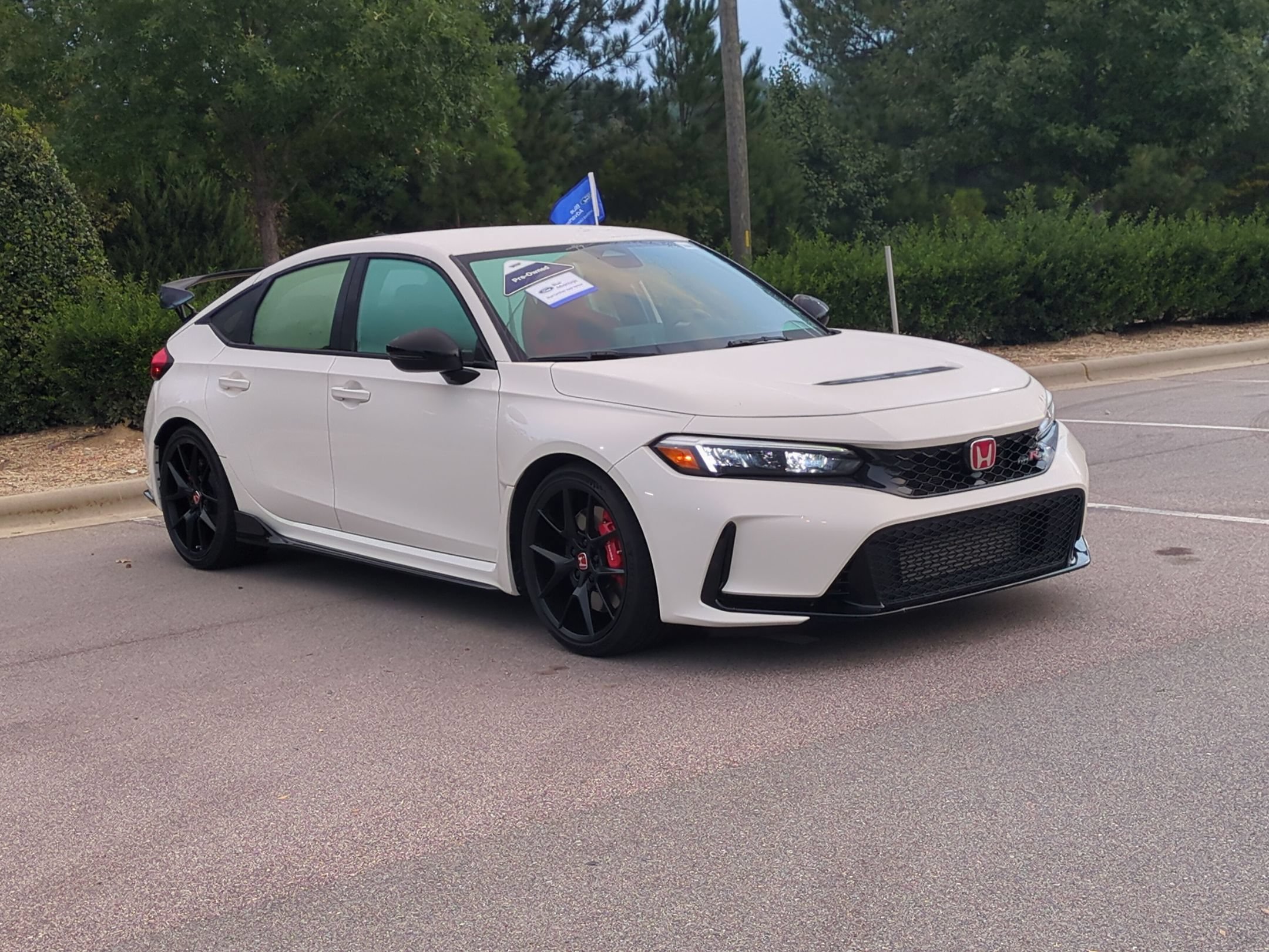 Used 2023 Honda Civic Type R image 2