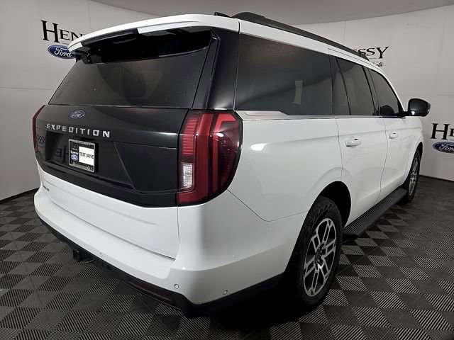 Certified 2025 Ford Expedition Active AWD/4WD image 5