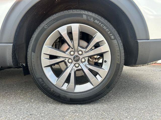 Certified 2023 Ford Explorer XLT w/ Equipment Group 202A AWD/4WD image 34