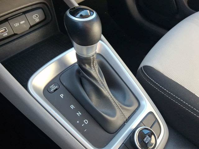 Used 2024 Hyundai Venue SEL FWD image 18