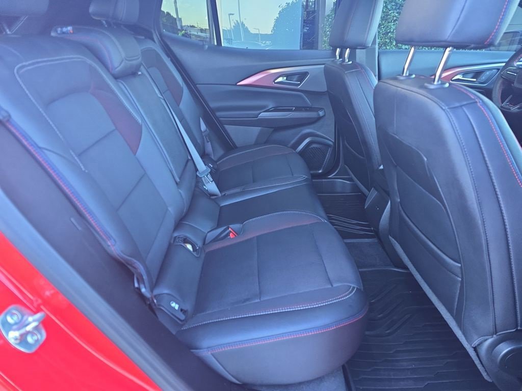 Used 2025 Chevrolet Equinox EV RS image 27