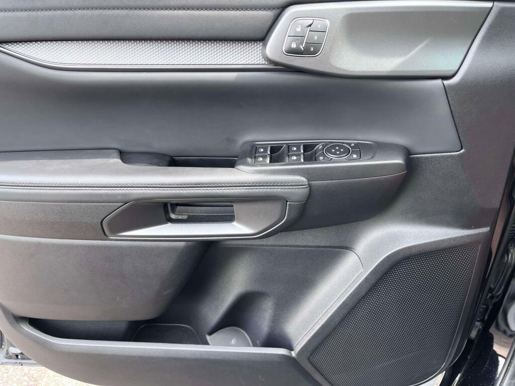Certified 2025 Ford Ranger Raptor AWD/4WD image 28