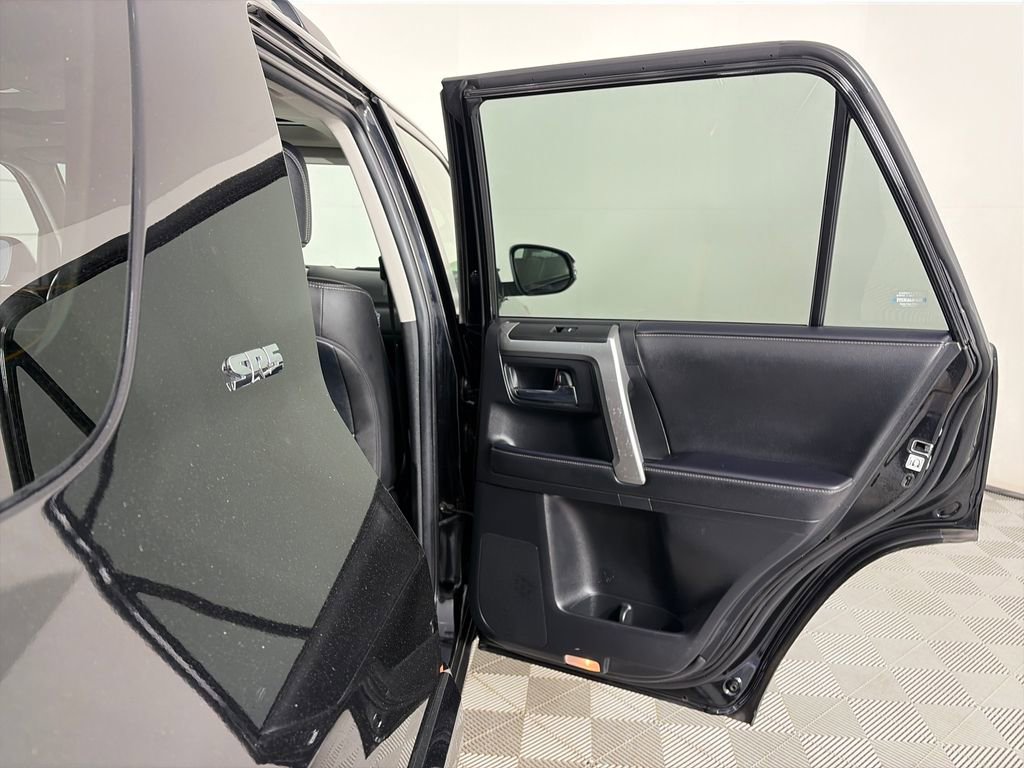 Used 2024 Toyota 4Runner SR5 Premium w/ Moonroof Package RWD image 28