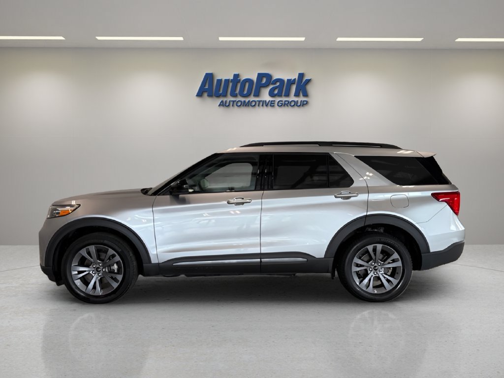 Certified 2024 Ford Explorer XLT w/ Equipment Group 202A AWD/4WD image 4