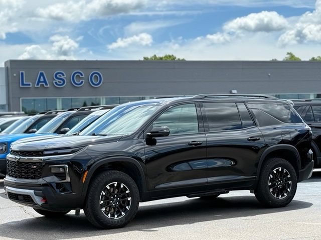 Used 2024 Chevrolet Traverse Z71 w/ Enhanced Driving Package AWD/4WD image 1