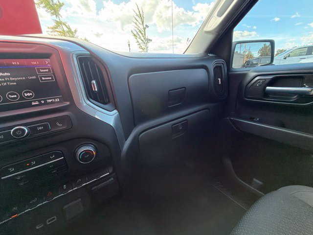 Used 2021 Chevrolet Silverado 1500 Custom AWD/4WD image 33
