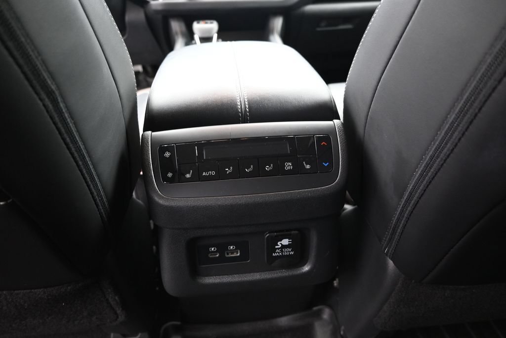 Used 2023 Nissan Pathfinder Platinum AWD/4WD image 19