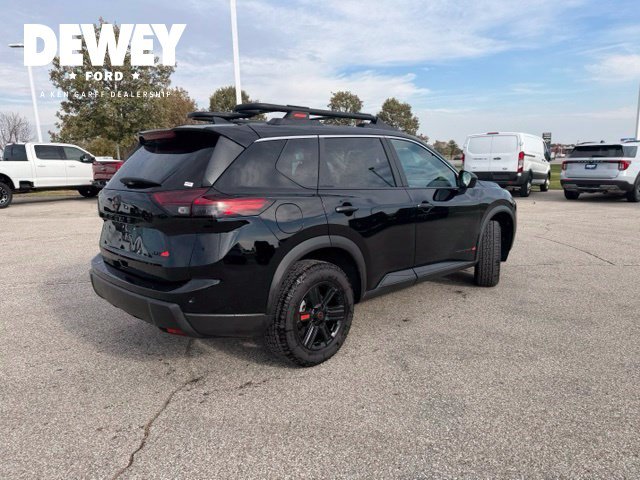 Used 2026 Nissan Rogue SV AWD/4WD image 14