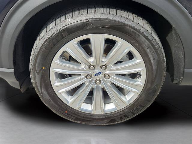 Certified 2022 Ford Explorer Limited w/ Limited Technology Package AWD/4WD image 8
