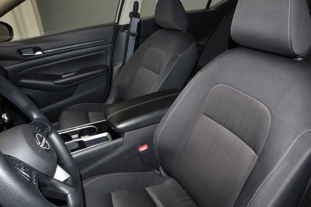 Used 2024 Nissan Altima 2.5 SV image 25