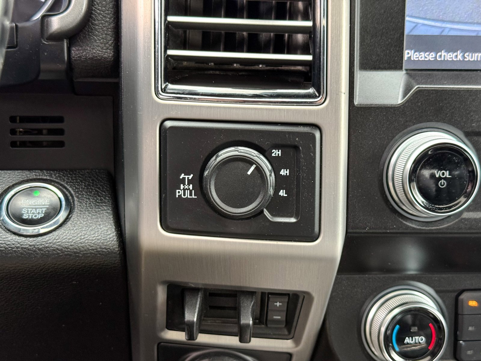 Certified 2020 Ford F250 Platinum w/ FX4 Off-Road Package image 23