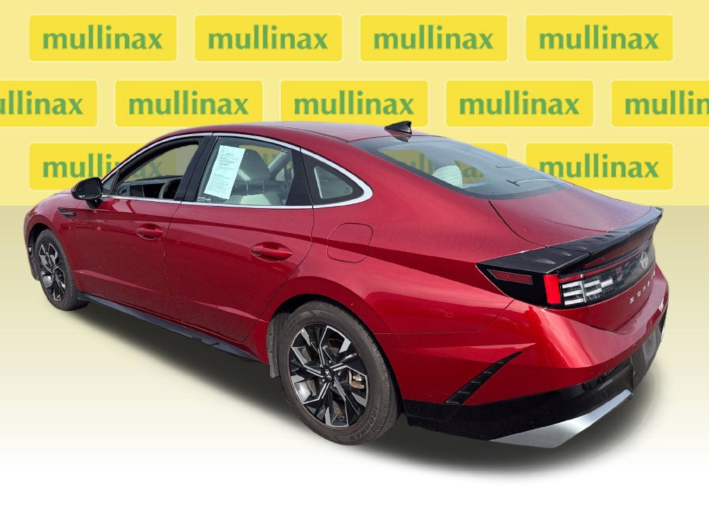 Used 2025 Hyundai Sonata SEL FWD image 11