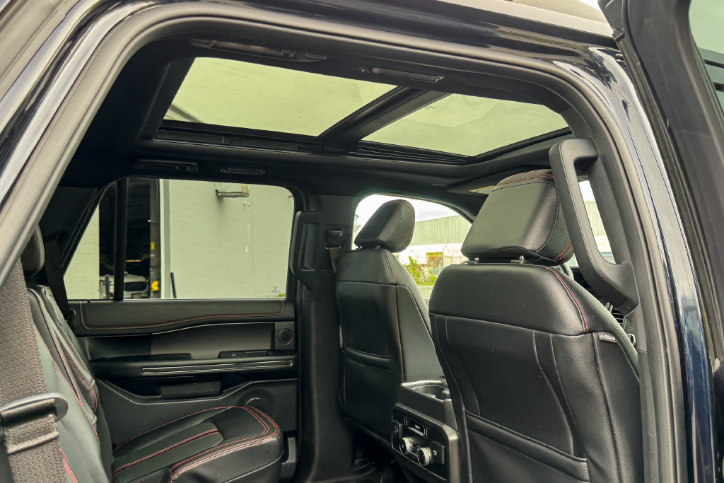 Certified 2021 Ford Expedition Limited AWD/4WD image 15