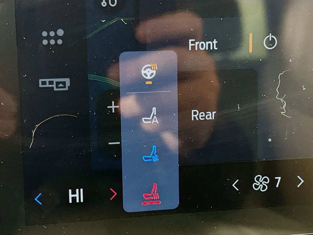 Certified 2025 Ford Expedition Max Platinum w/ Driver's Package image 24