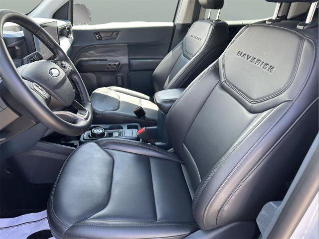 Certified 2025 Ford Maverick Lariat w/ Black Appearance Package AWD/4WD image 12