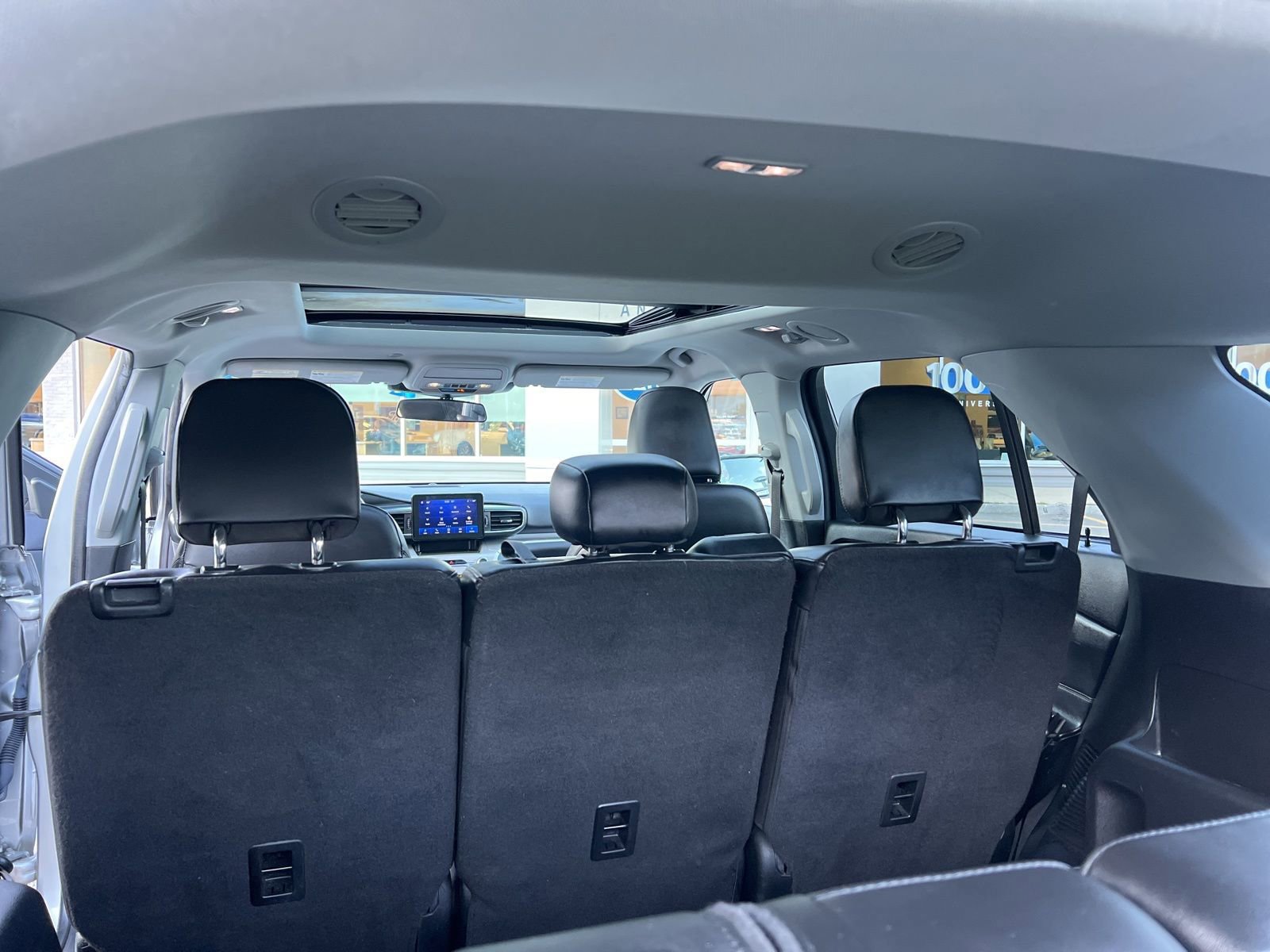 Certified 2022 Ford Explorer XLT w/ Equipment Group 202A image 14