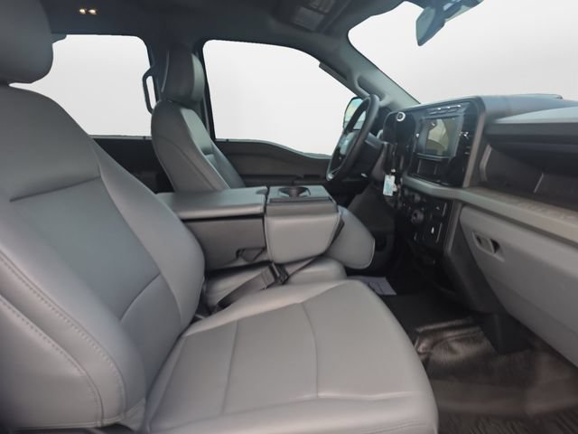 Certified 2024 Ford F250 XL w/ Snow Plow Prep Package AWD/4WD image 15