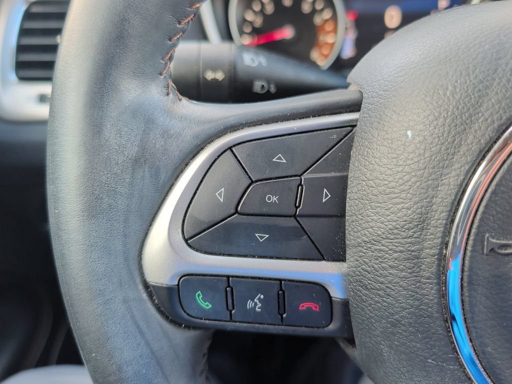 Used 2017 Jeep Compass Latitude w/ Popular Equipment Group FWD image 10