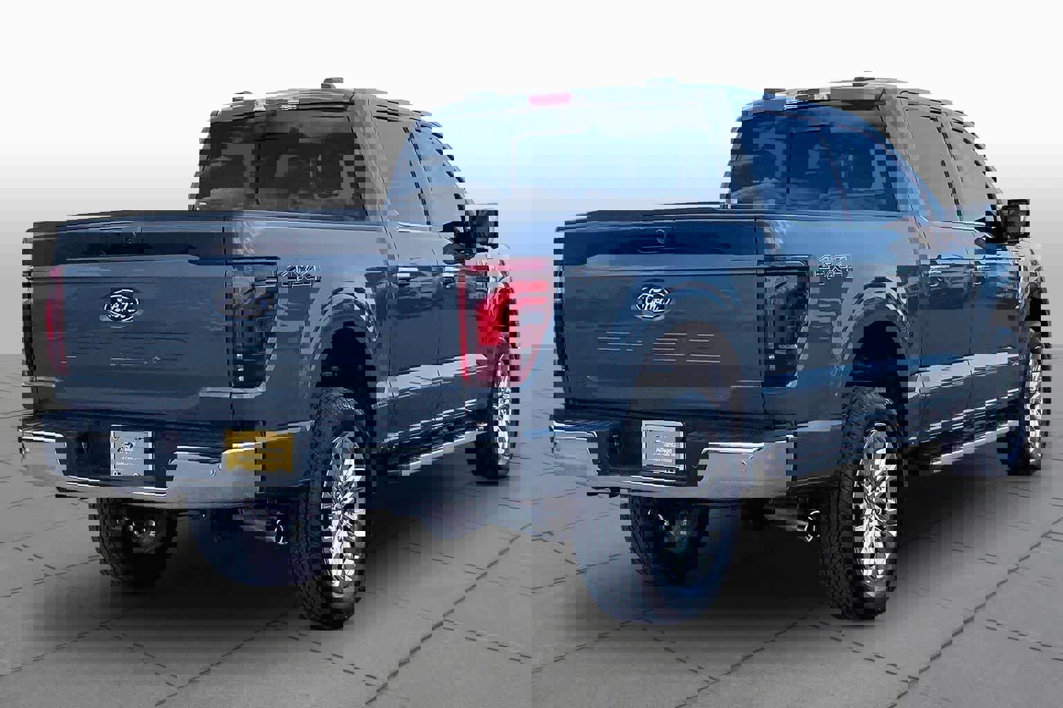 Certified 2025 Ford F150 Lariat w/ Equipment Group 501A Mid image 3