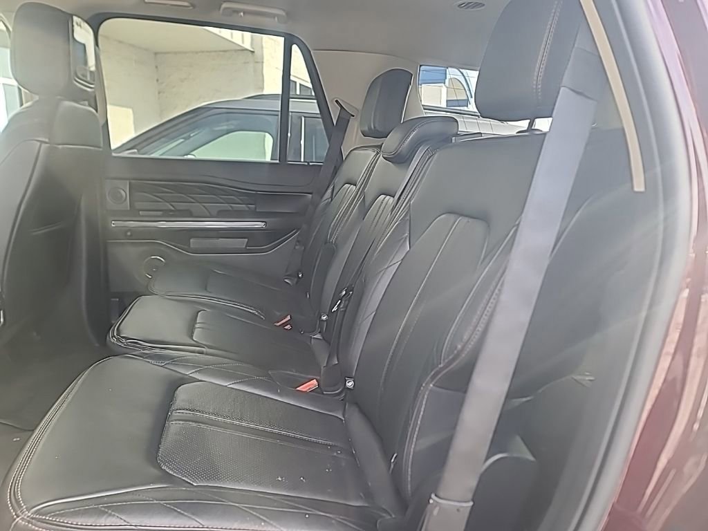 Certified 2021 Ford Expedition Platinum image 12