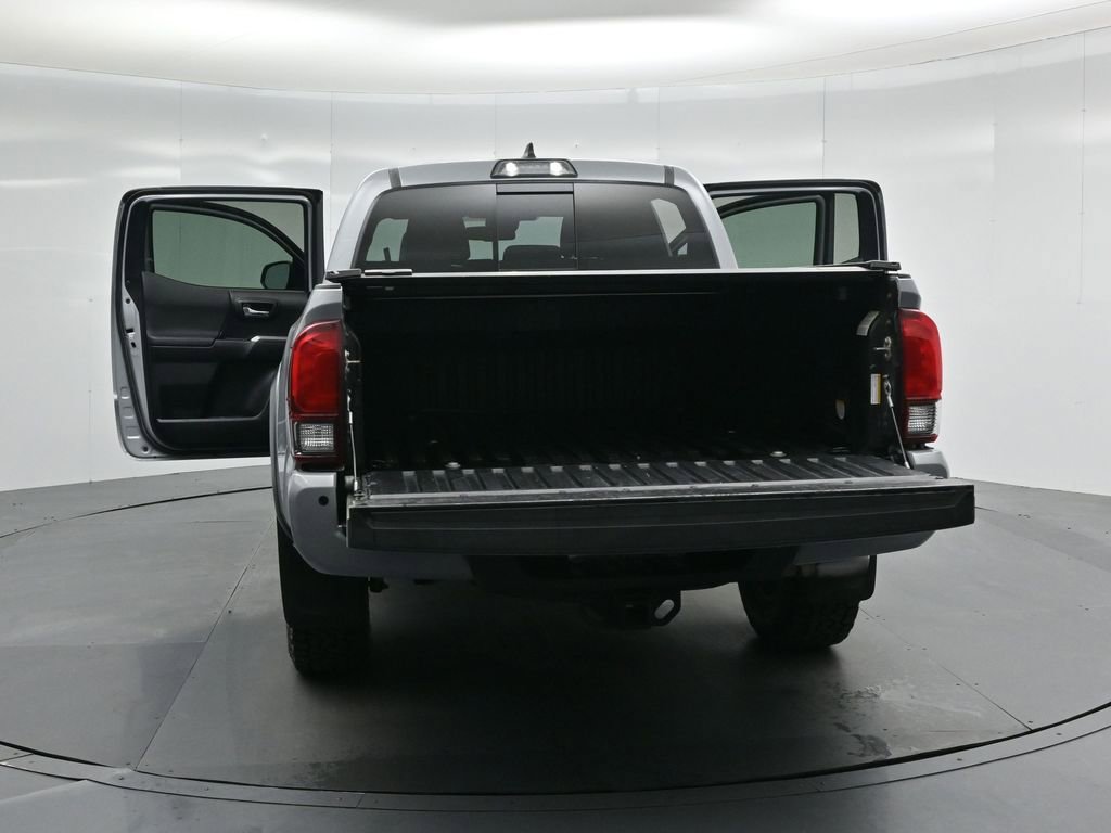 Used 2018 Toyota Tacoma TRD Off-Road image 28