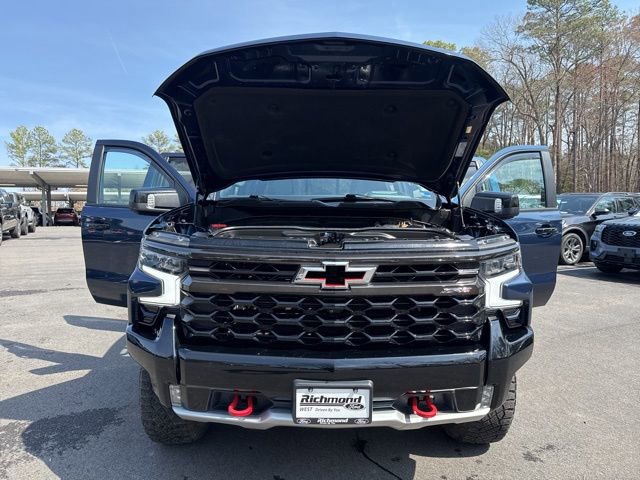 Used 2022 Chevrolet Silverado 1500 ZR2 w/ Technology Package image 9