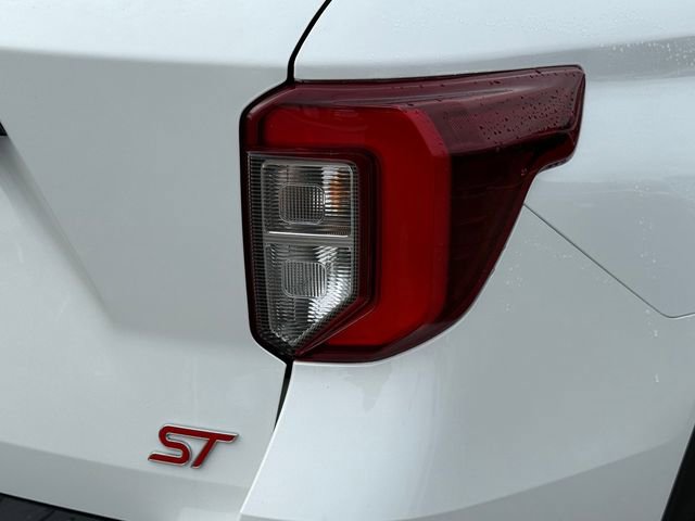 Certified 2024 Ford Explorer ST w/ Equipment Group 401A image 33