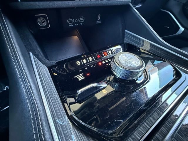 Used 2022 Jeep Wagoneer Series II AWD/4WD image 28