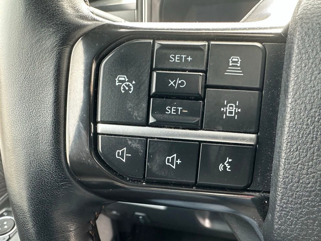 Certified 2024 Ford F350 Platinum w/ FX4 Off-Road Package image 36