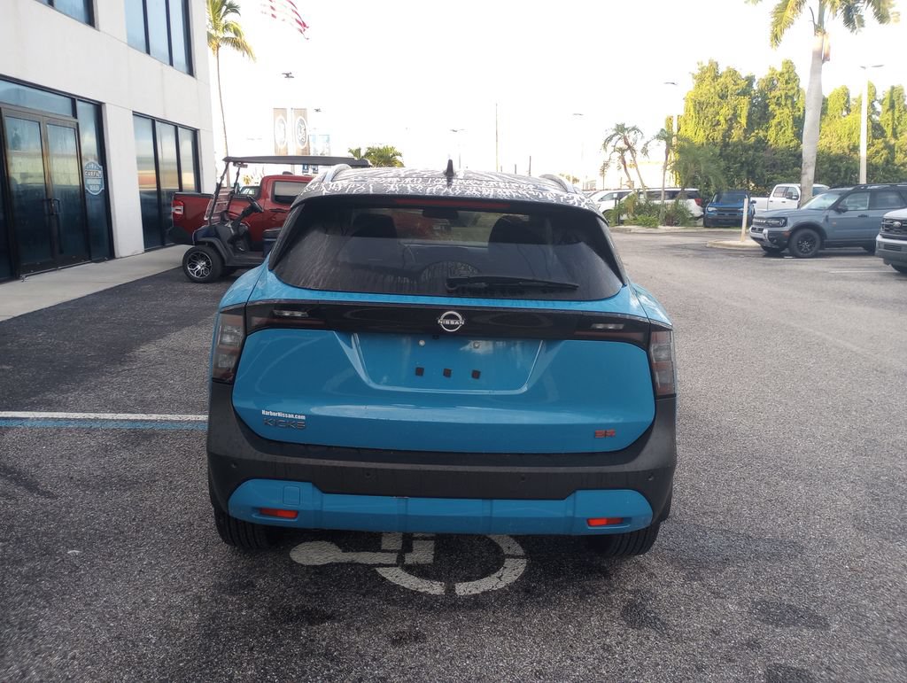 Used 2025 Nissan Kicks SR FWD image 6