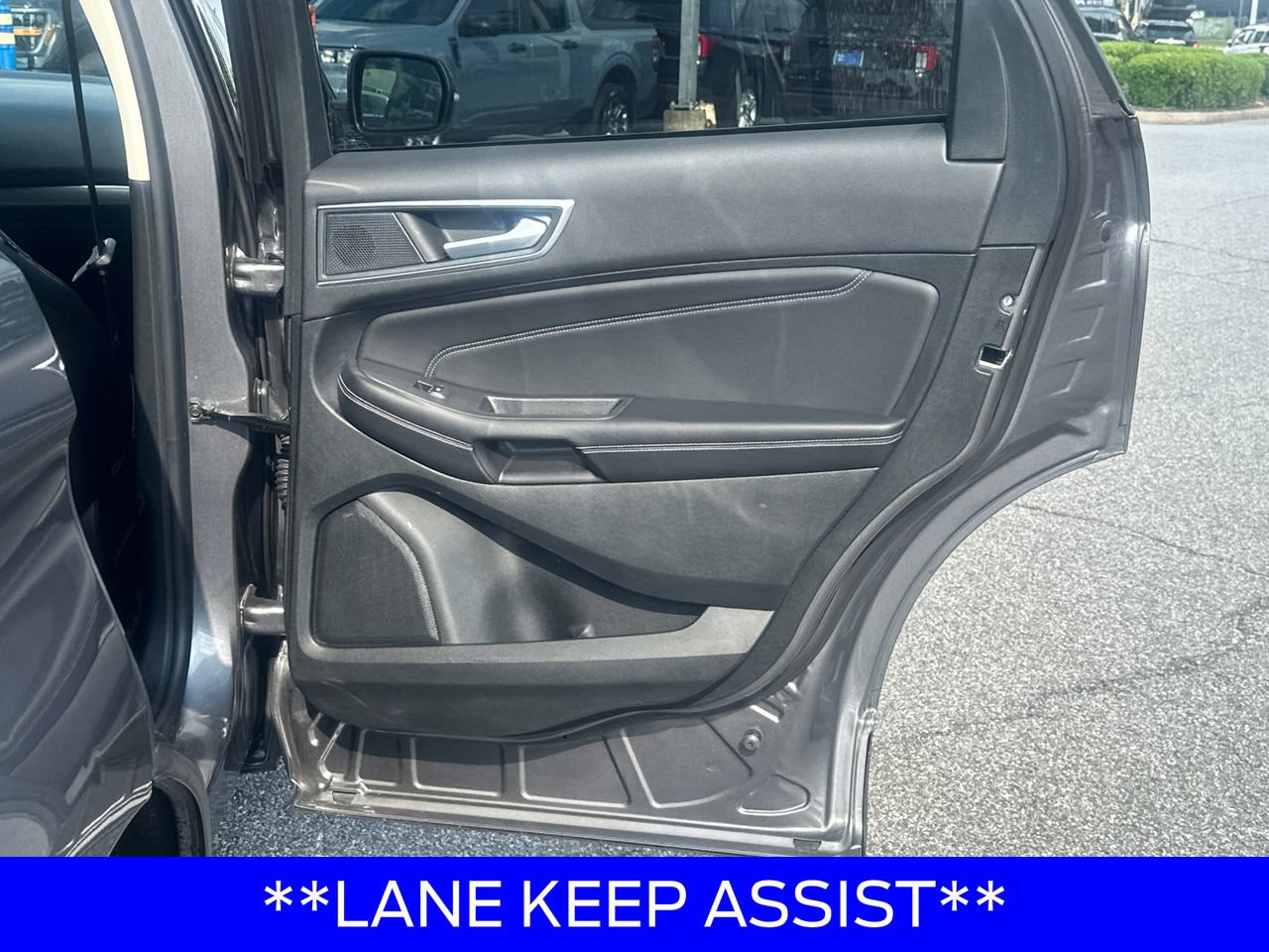 Certified 2024 Ford Edge Titanium AWD/4WD image 18