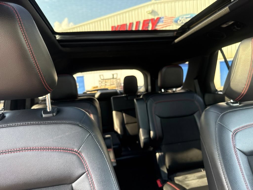 Certified 2023 Ford Explorer ST-Line AWD/4WD image 37