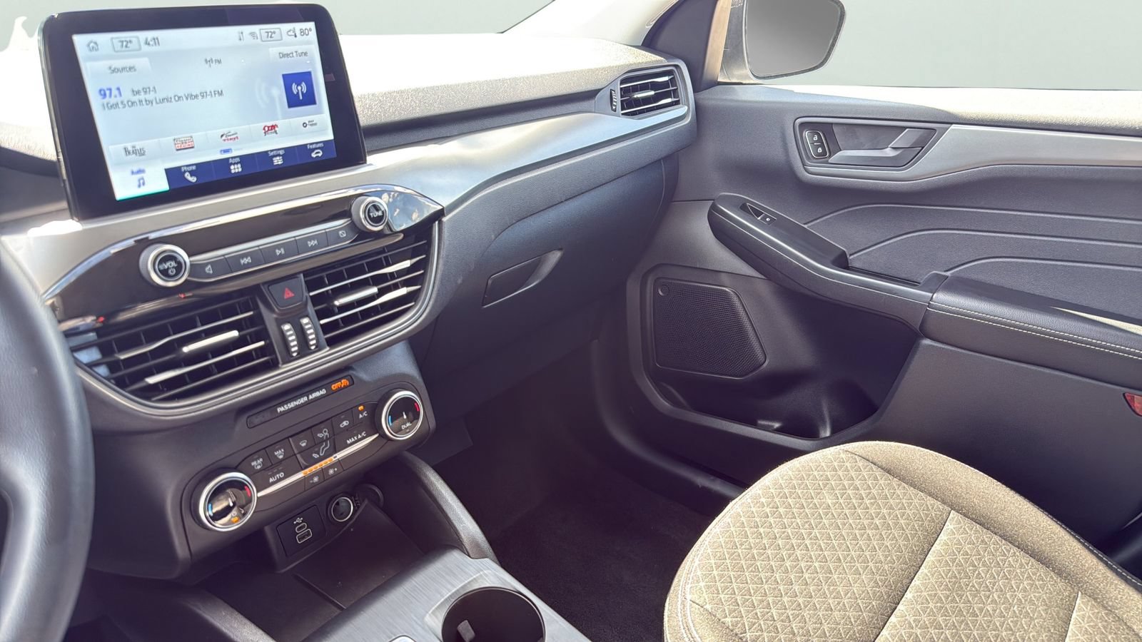 Certified 2025 Ford Escape Active FWD image 19