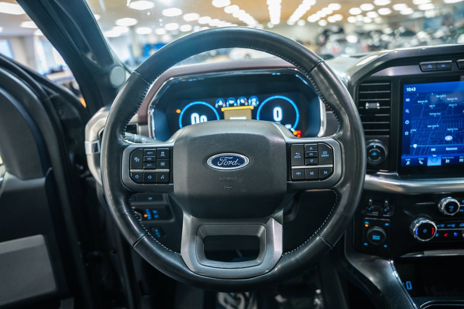 Certified 2023 Ford F150 Lariat w/ Equipment Group 502A High image 39