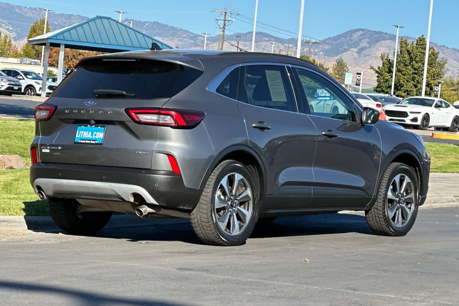 Certified 2025 Ford Escape Platinum AWD/4WD image 2