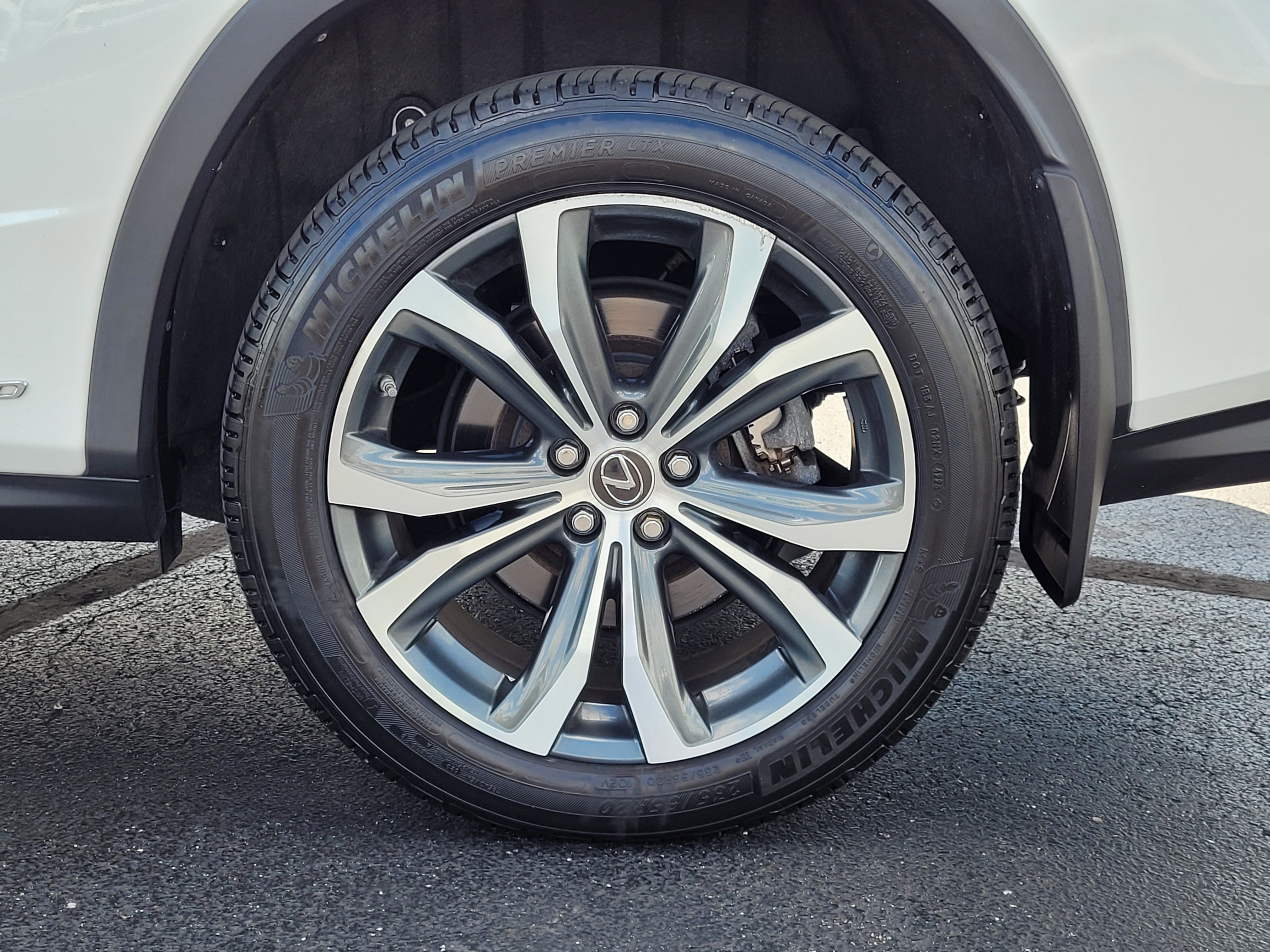 Used 2022 Lexus RX 450hL AWD w/ Premium Package image 11