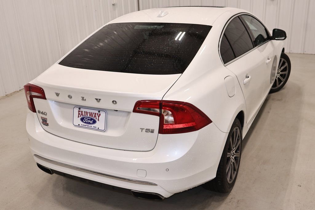 Used 2017 Volvo S60 T5 Inscription image 7